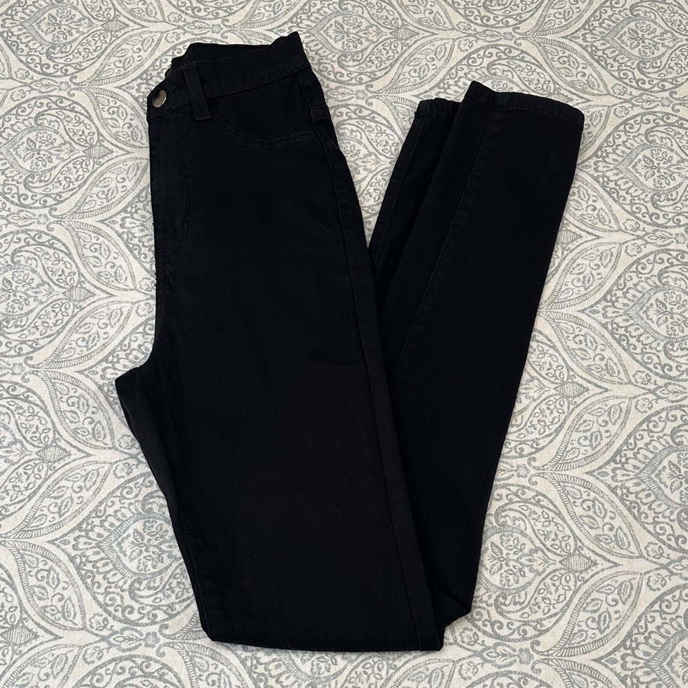 FASHION NOVA Skinny Jeans